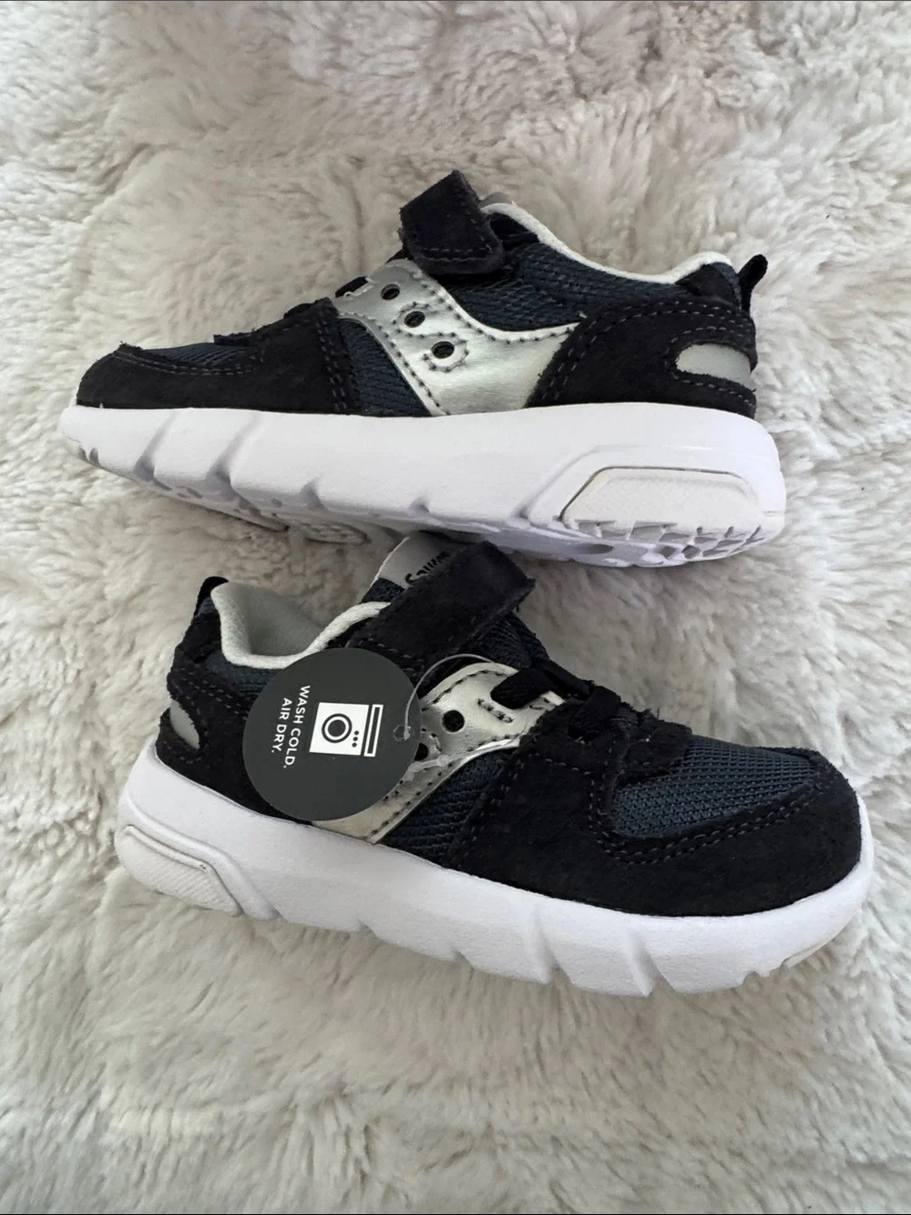 Saucony Kids Black & Silver Hook-and-Loop Sneakers